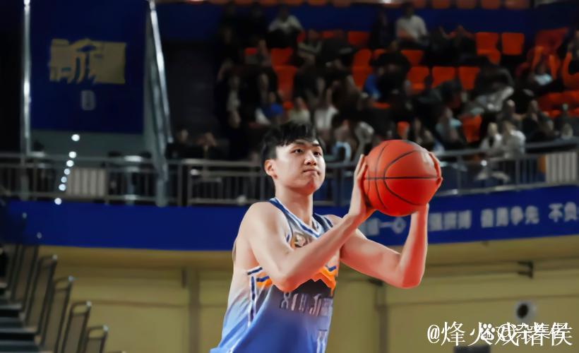 李炎哲22+10新疆加时胜广厦 胡金秋22+12 李炎哲22+10新疆加时胜广厦 胡金秋22+12